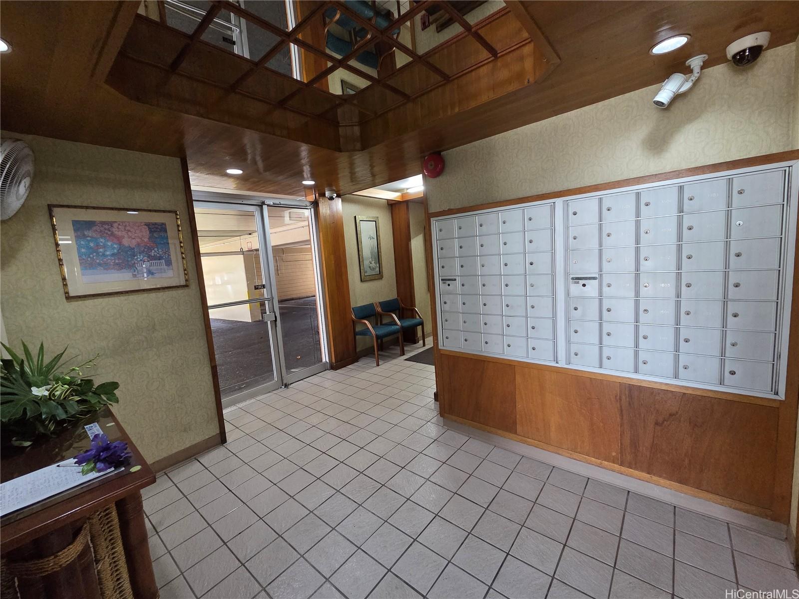 2474 Kapiolani Boulevard  Unit 504