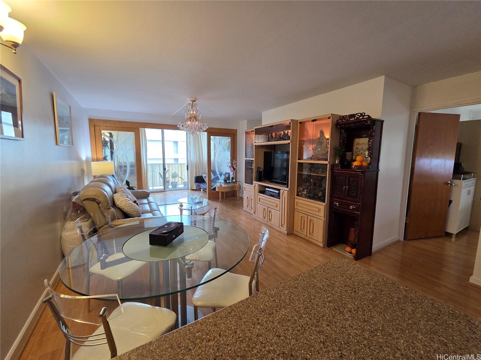 2474 Kapiolani Boulevard  Unit 504