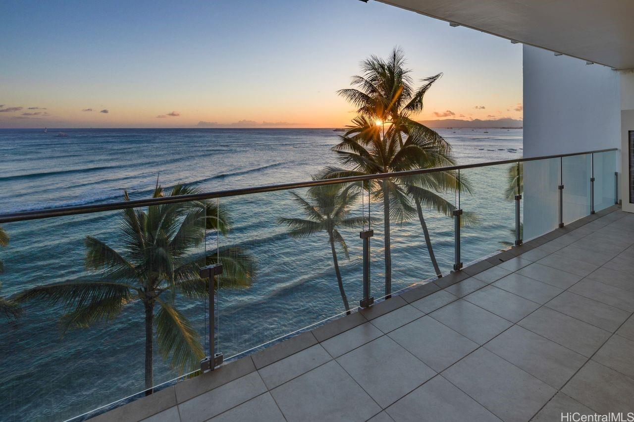 3003 Kalakaua Avenue  Unit 7B
