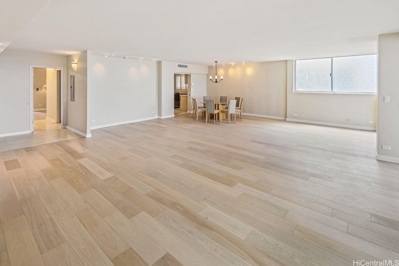 3003 Kalakaua Avenue  Unit 7B