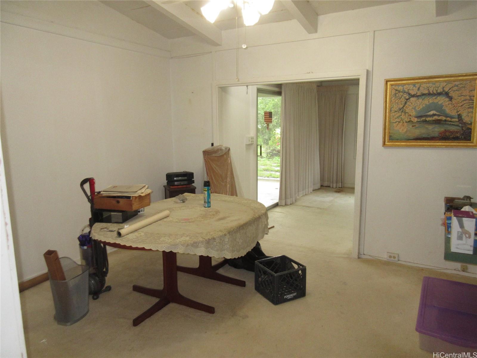 Photo 18 of 21
