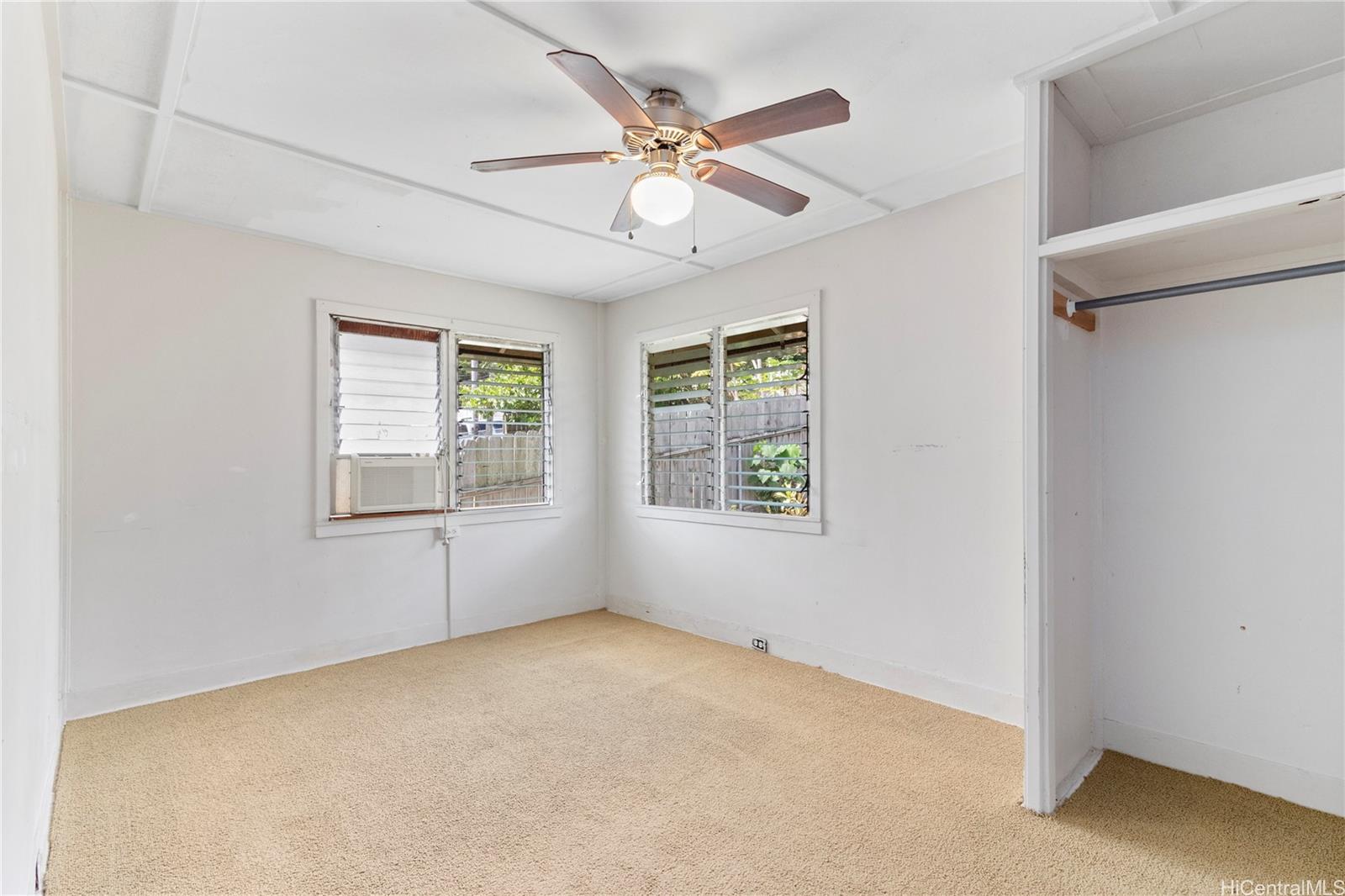 Photo 19 of 25