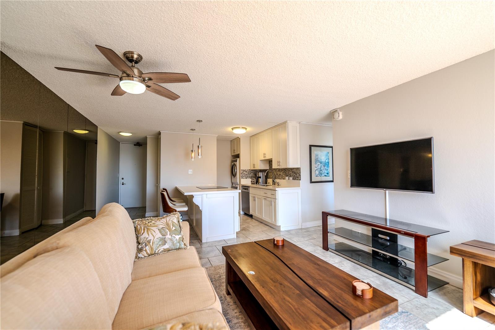 320 Liliuokalani Avenue  Unit 1103