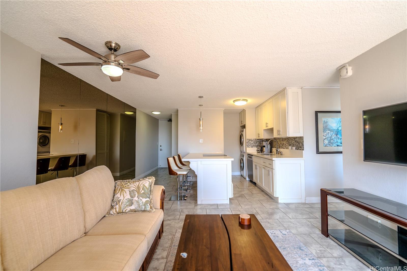 320 Liliuokalani Avenue  Unit 1103