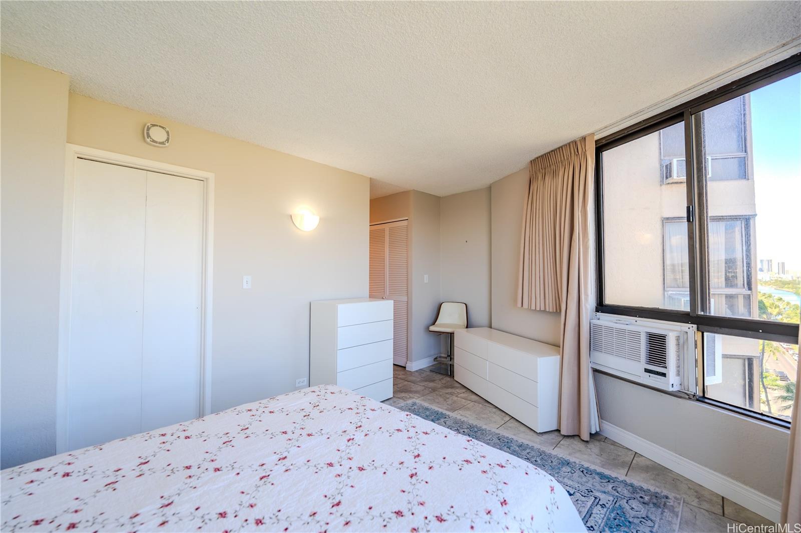 320 Liliuokalani Avenue  Unit 1103