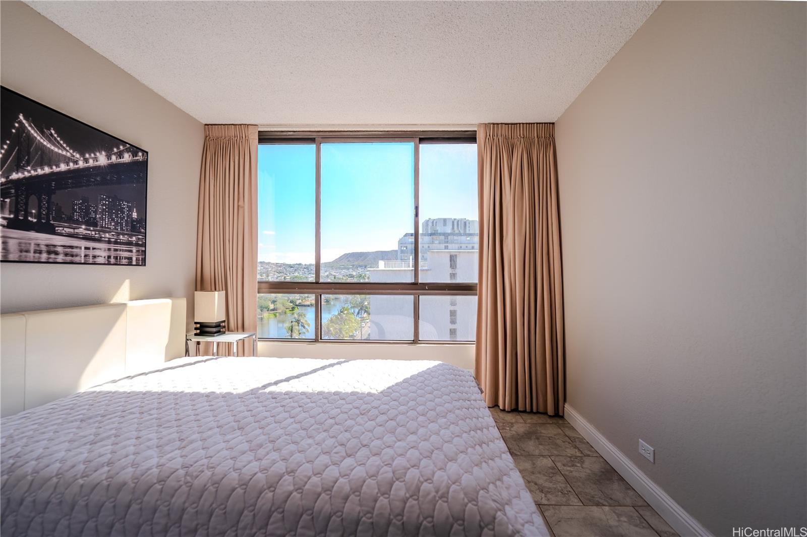 320 Liliuokalani Avenue  Unit 1103