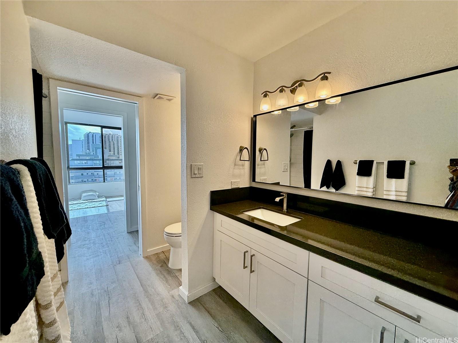 320 Liliuokalani Avenue  Unit 1603