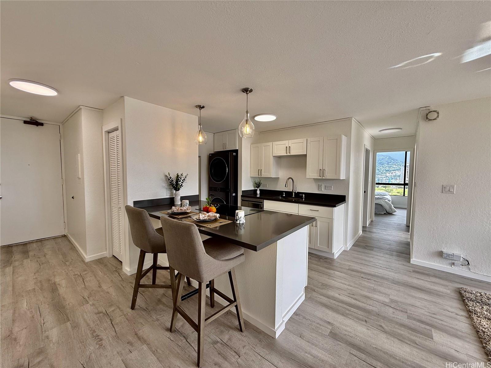 320 Liliuokalani Avenue  Unit 1603