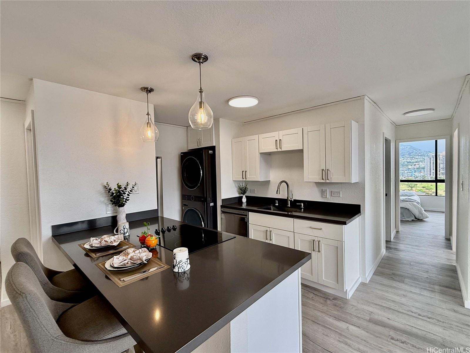 320 Liliuokalani Avenue  Unit 1603