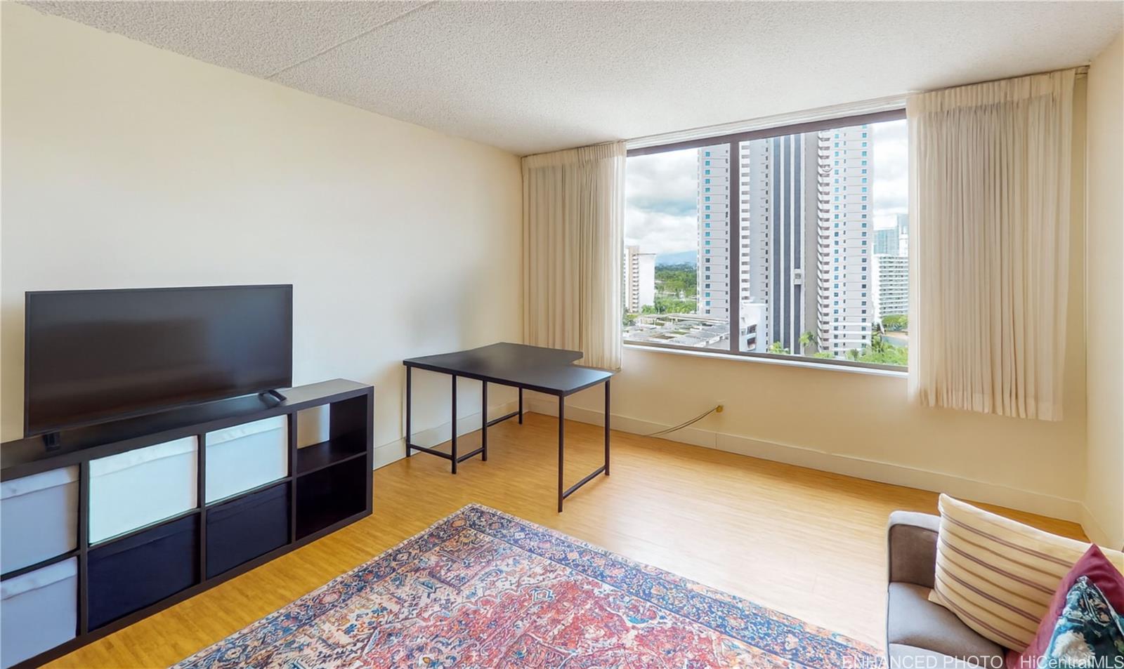 411 Hobron Lane  Unit 1512