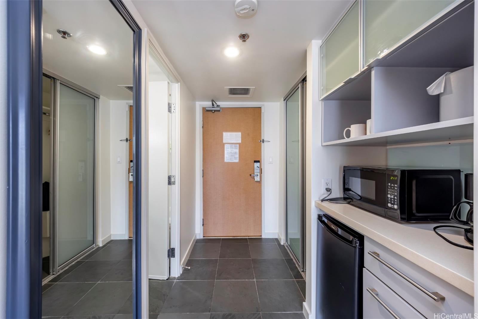 Photo 11 of 20