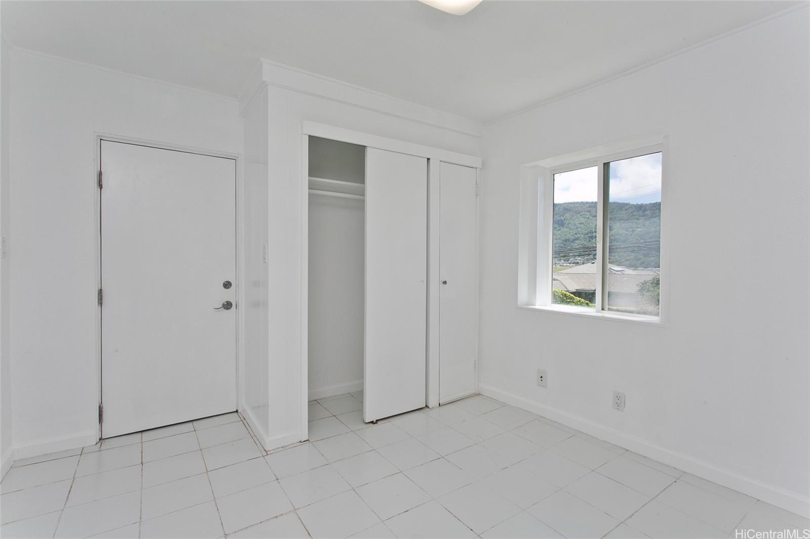 2742 Manoa Road