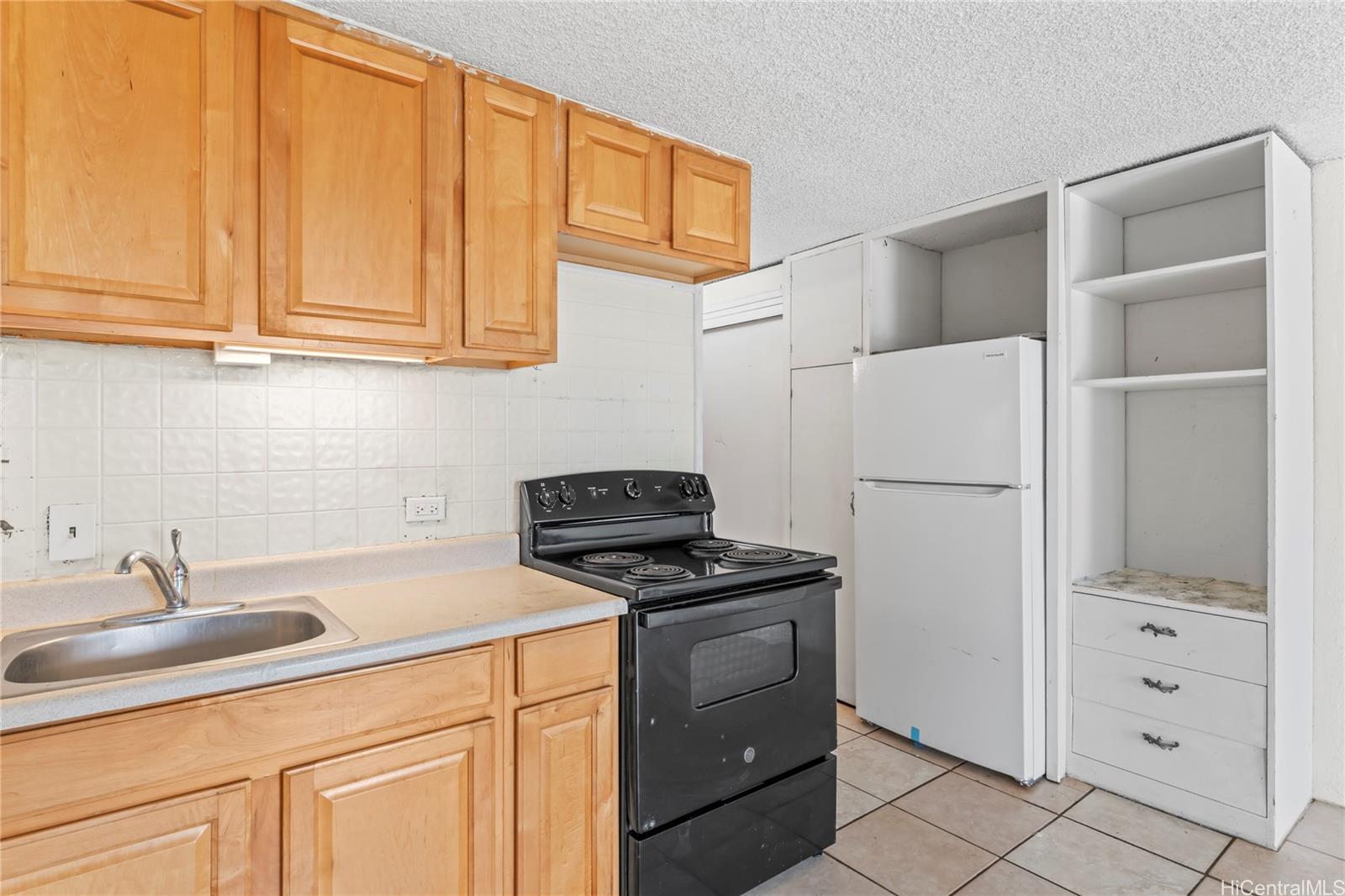 85-175 Farrington Highway  Unit C221
