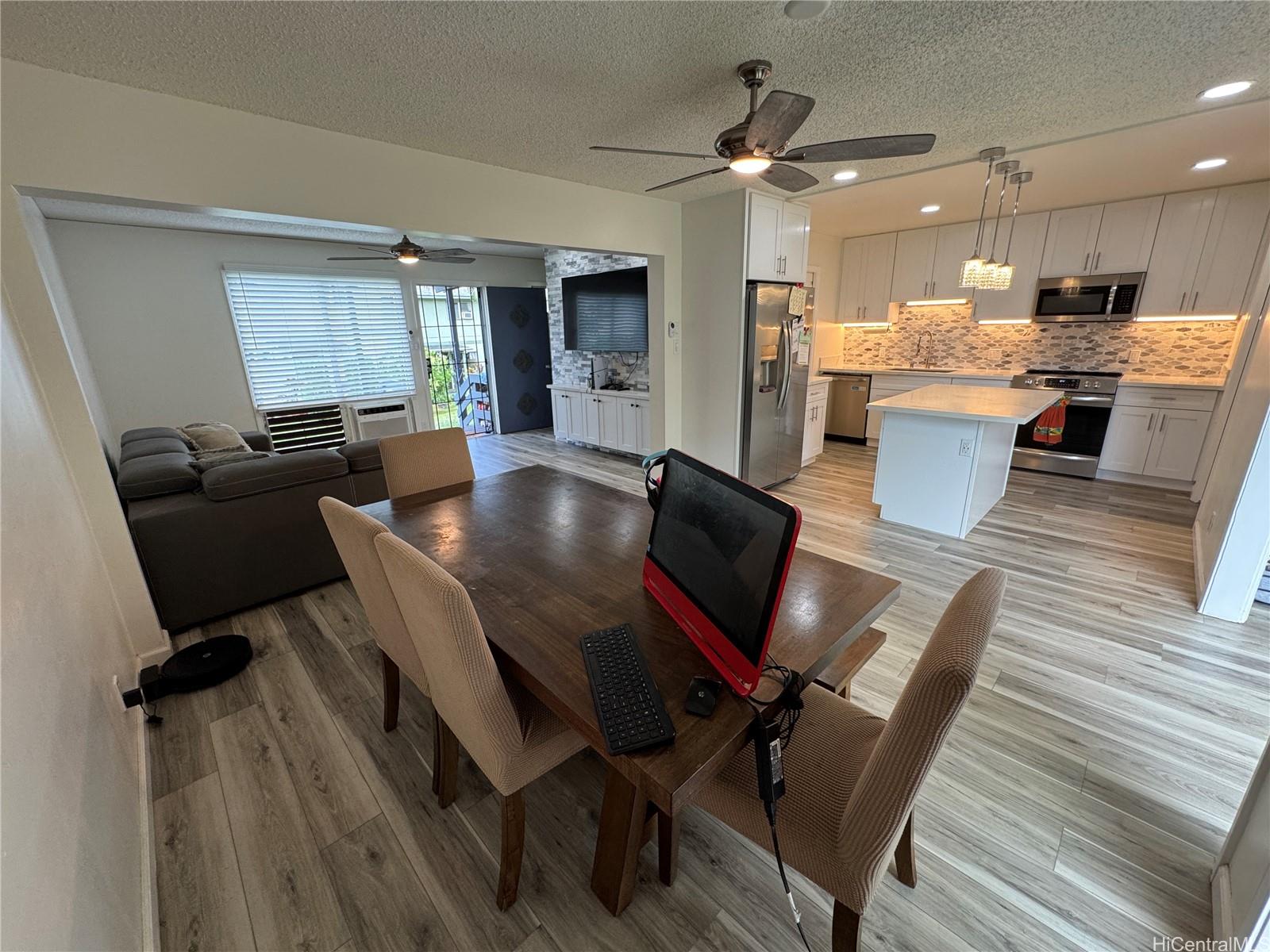 98-1426 Kaahumanu Street 75E