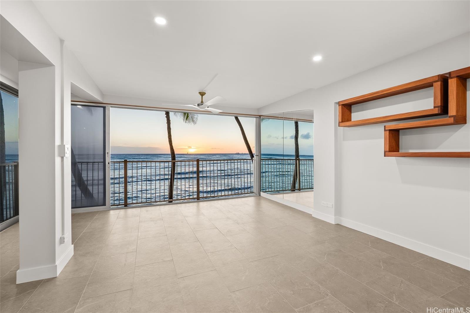 3015 Kalakaua Avenue  Unit 201