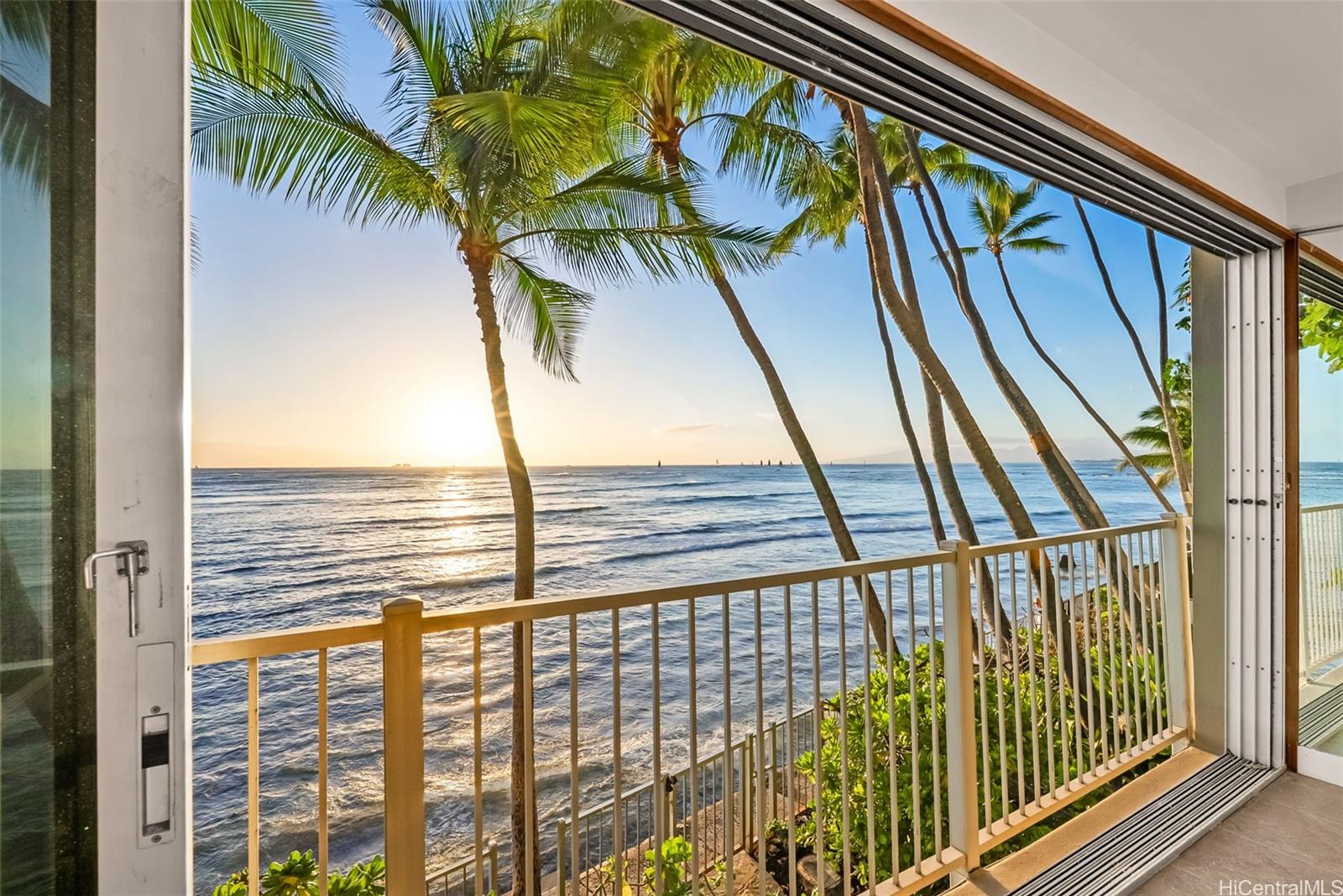 3015 Kalakaua Avenue  Unit 201