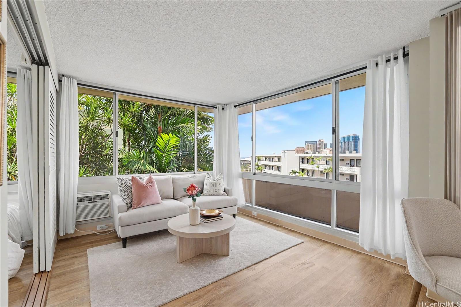 255 Huali Street 204