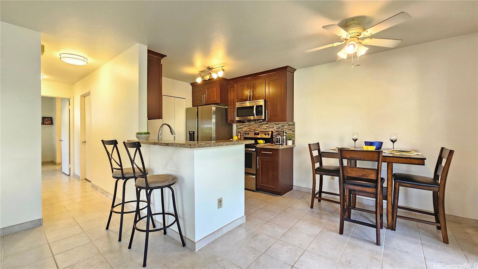 Photo 10 of 25