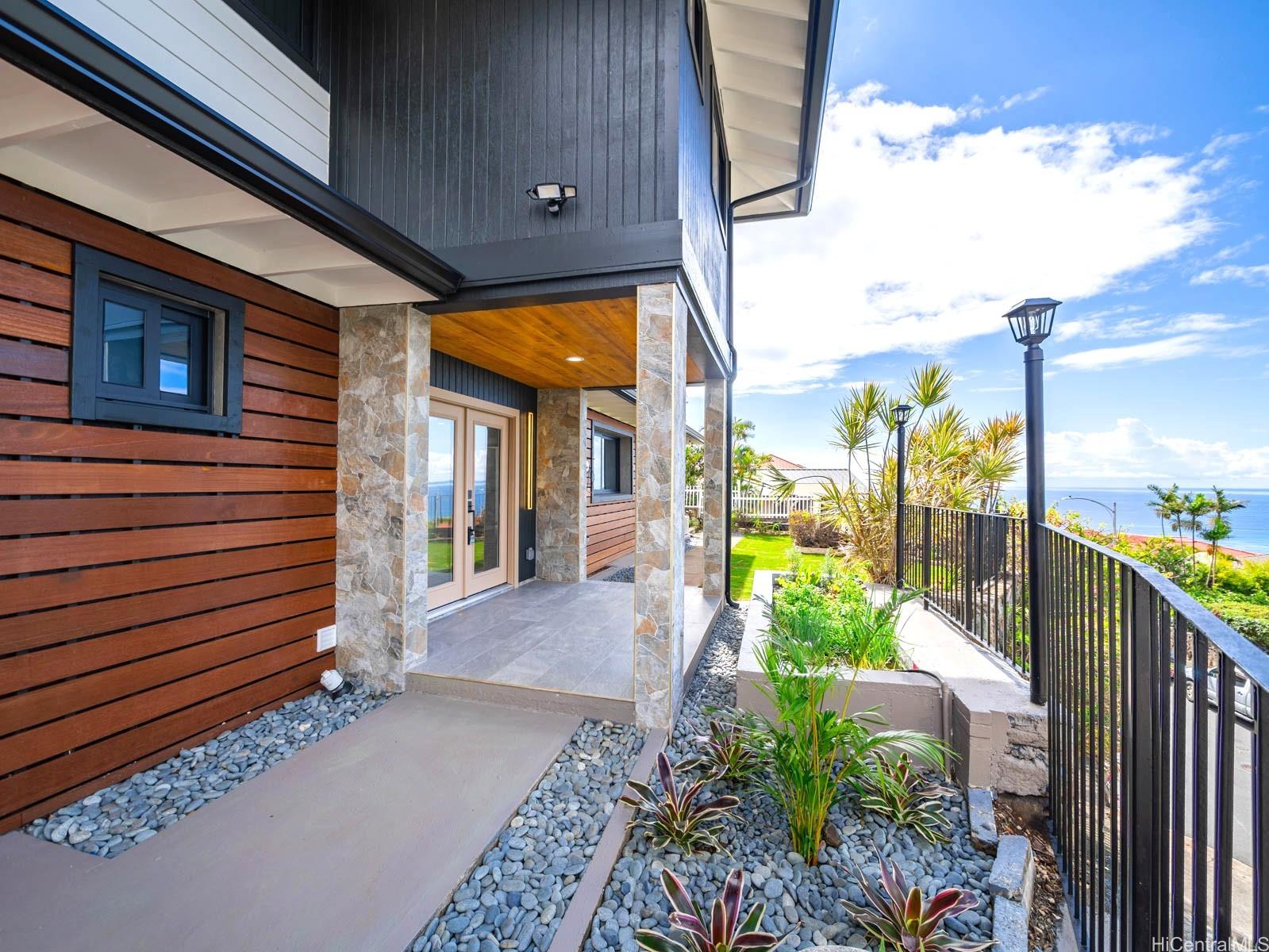 5333 Puahia Place