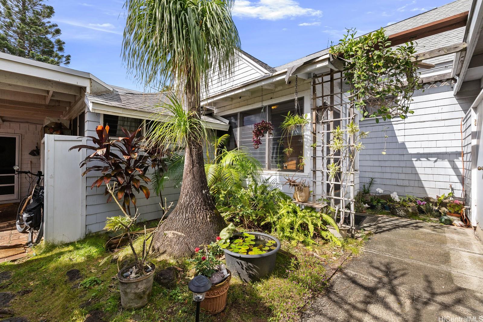 2519 Malama Place