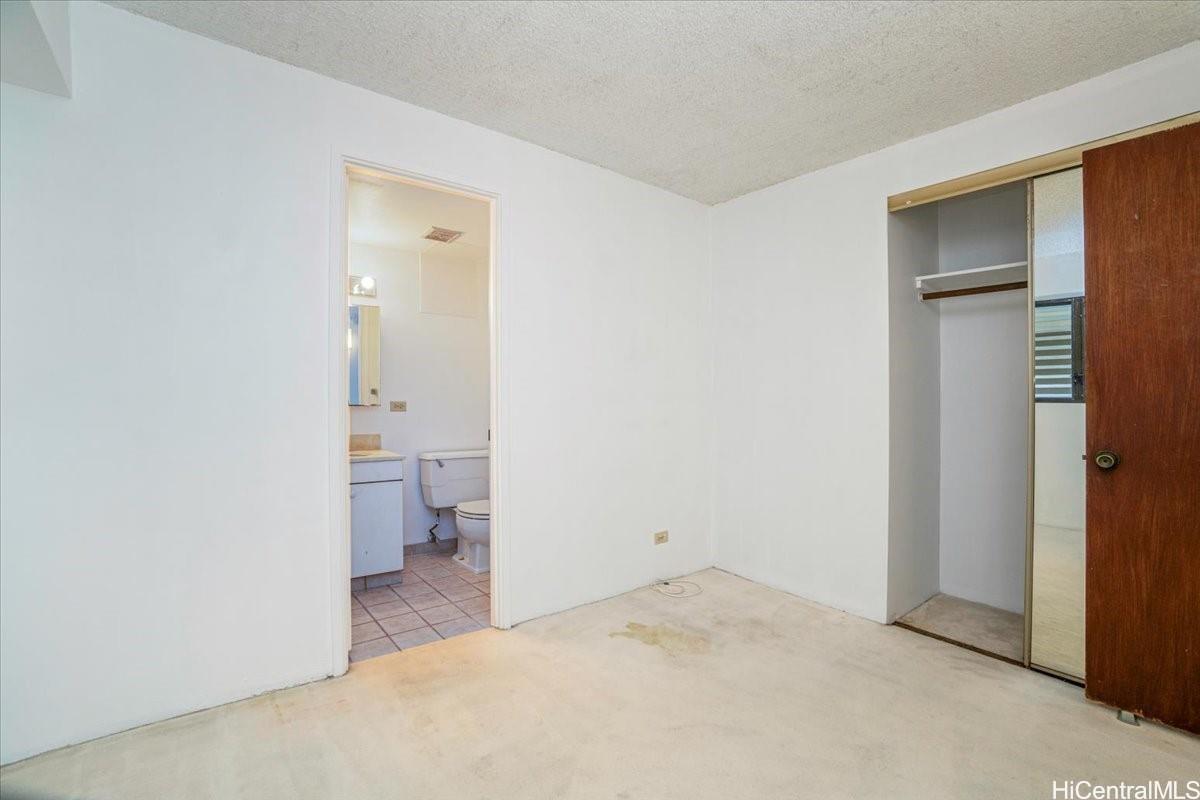 Photo 15 of 22