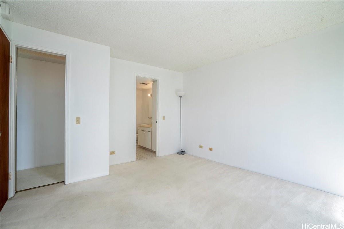 Photo 8 of 22