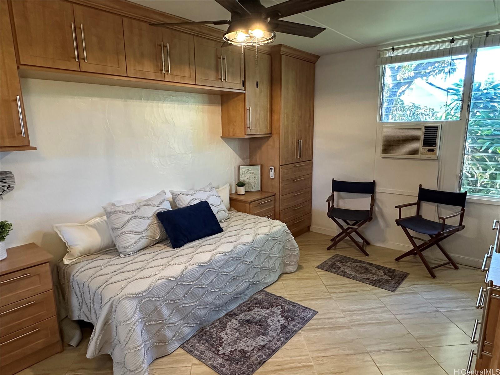 3824 Leahi Avenue  Unit 215