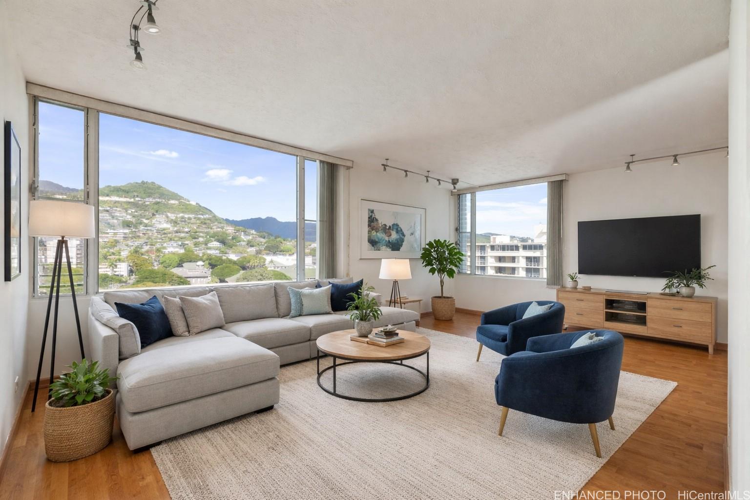 1521 Punahou Street 1201