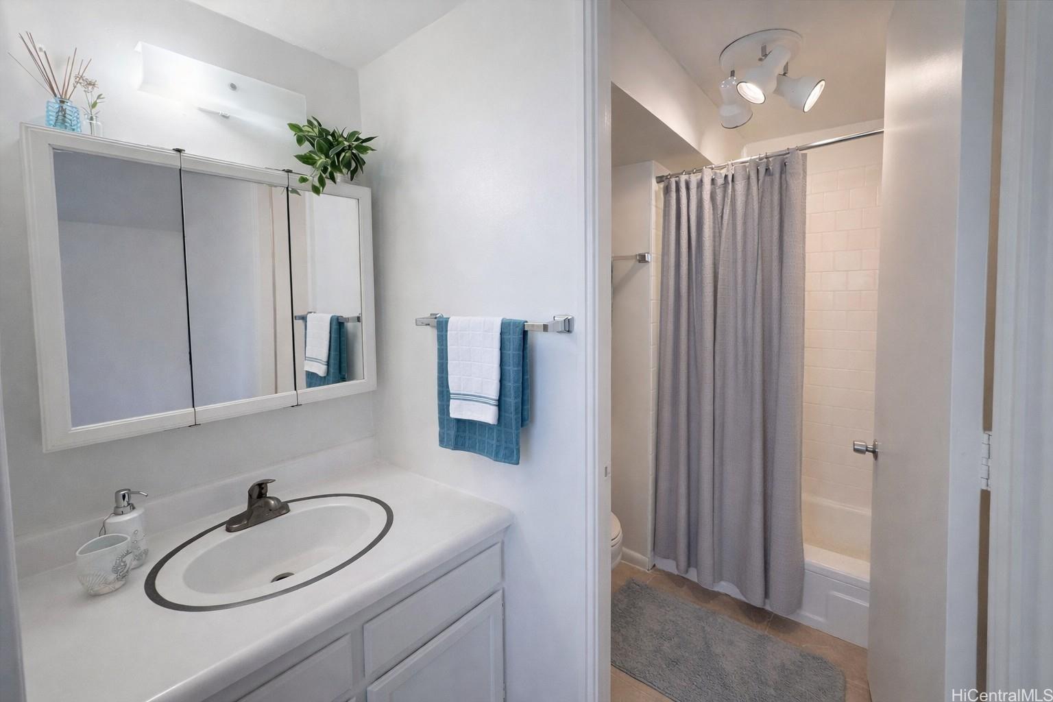 1541 Dominis Street  Unit 1404