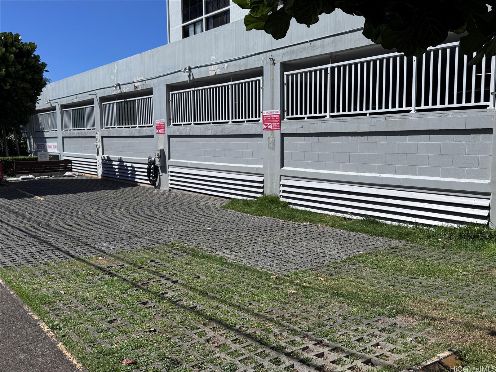 1541 Dominis Street  Unit 1404