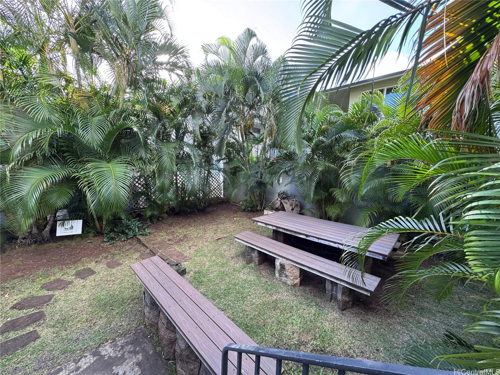 1541 Dominis Street  Unit 1404