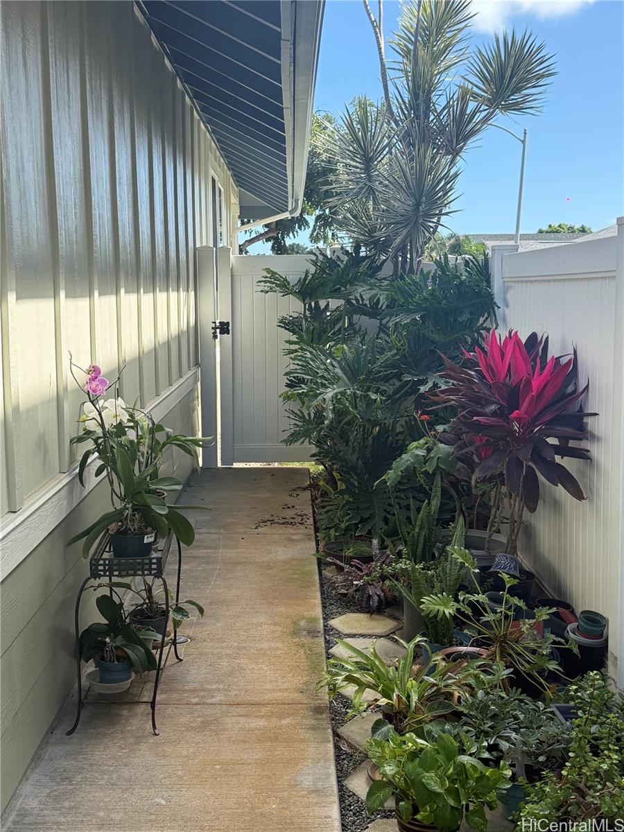 Photo 17 of 20