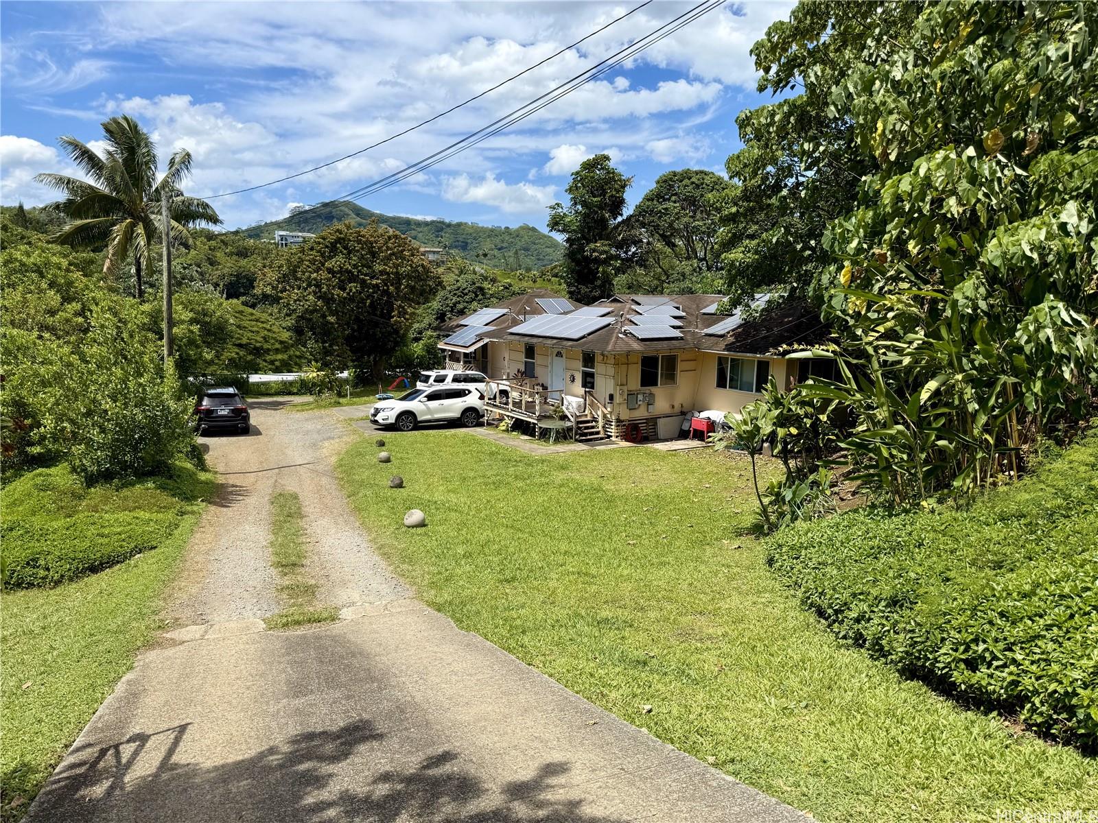 Photo 3 of 7