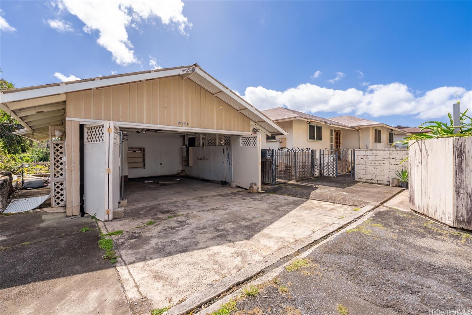 2209-A Liliha Street