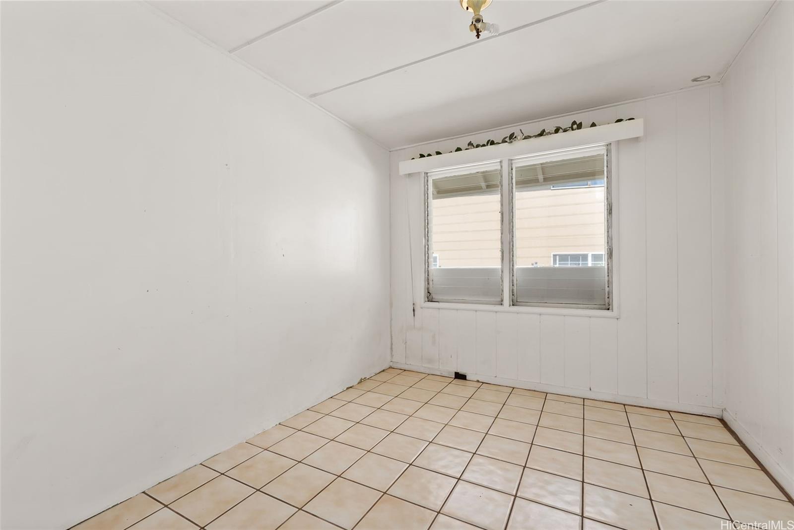 Photo 7 of 22