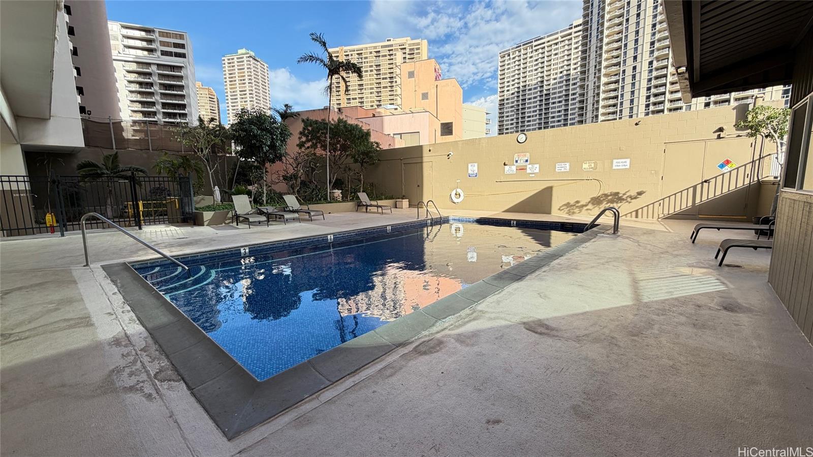 Photo 10 of 12