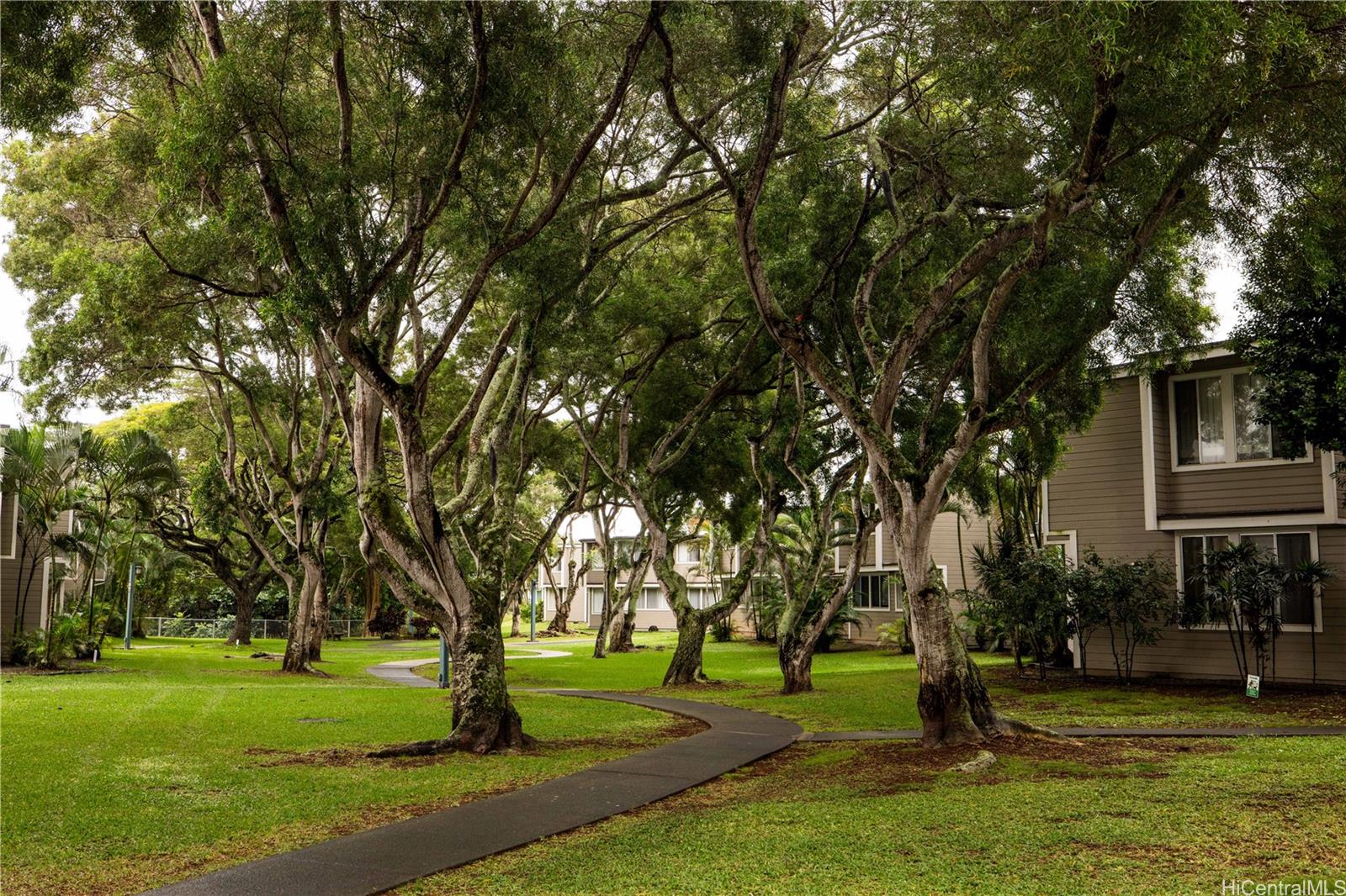 Photo 18 of 21