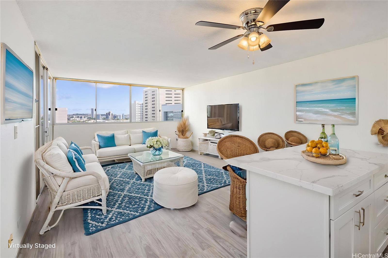 1617 Clark Street 702
