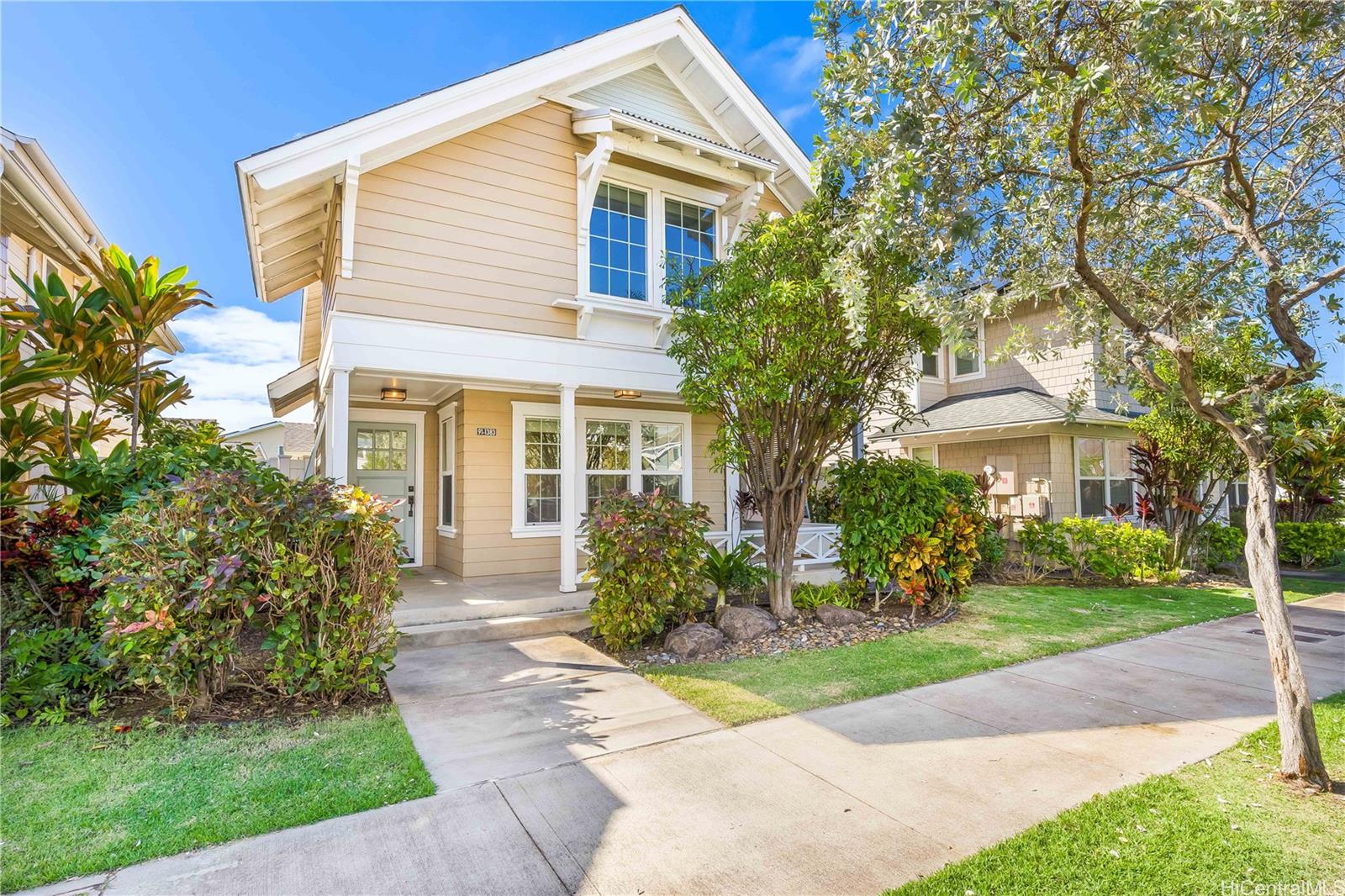 91-1383 Kaileolea Drive