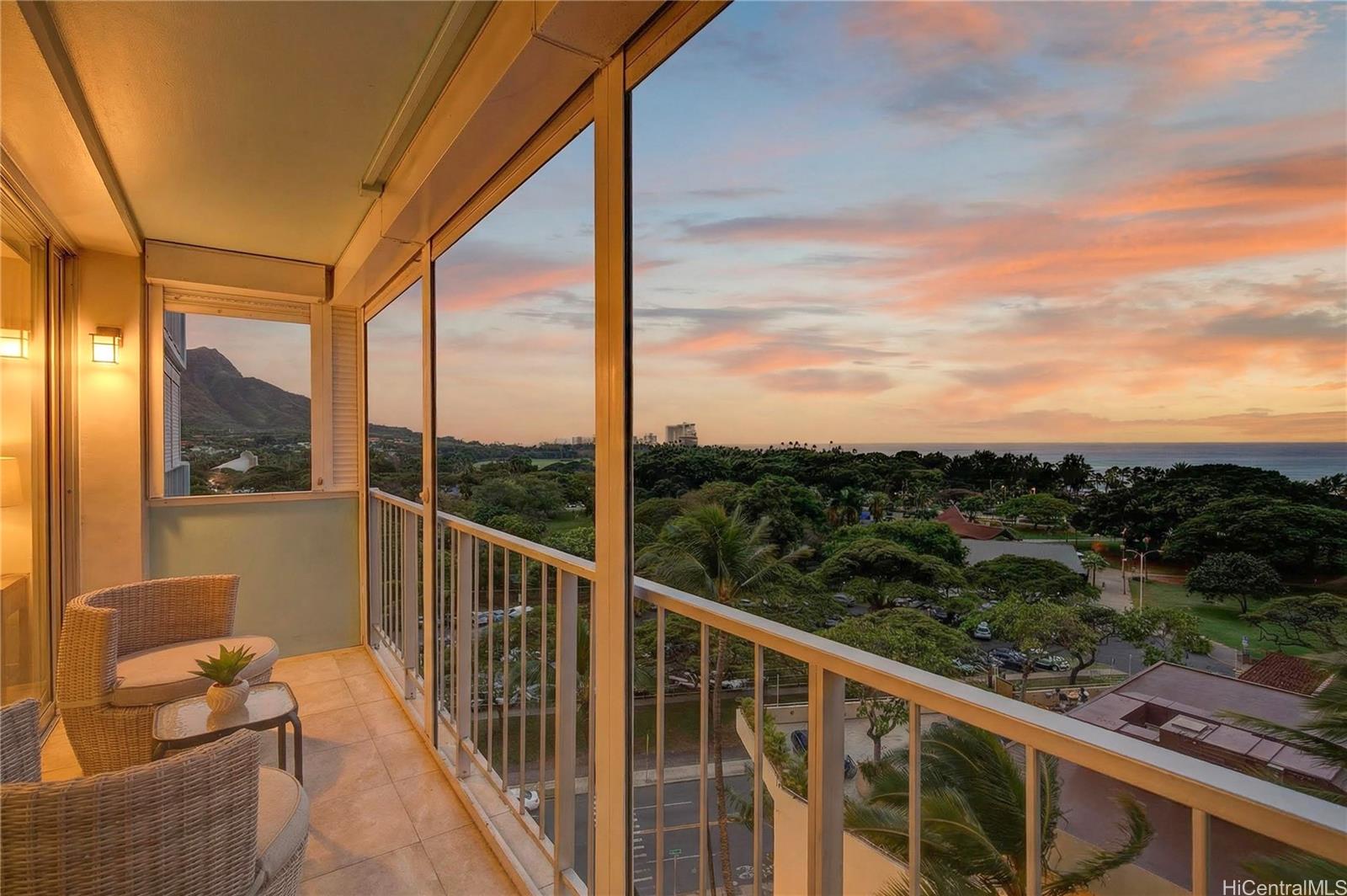 204 Kapahulu Avenue 904