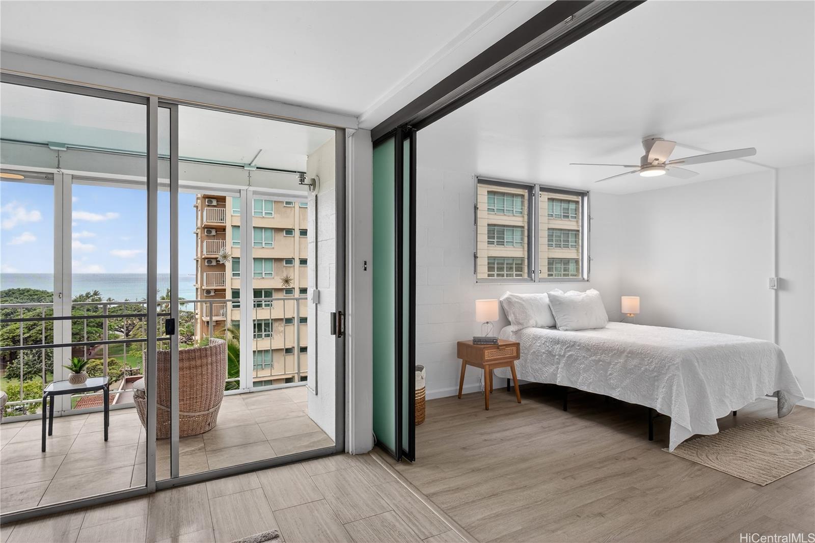 Photo 6 of 25