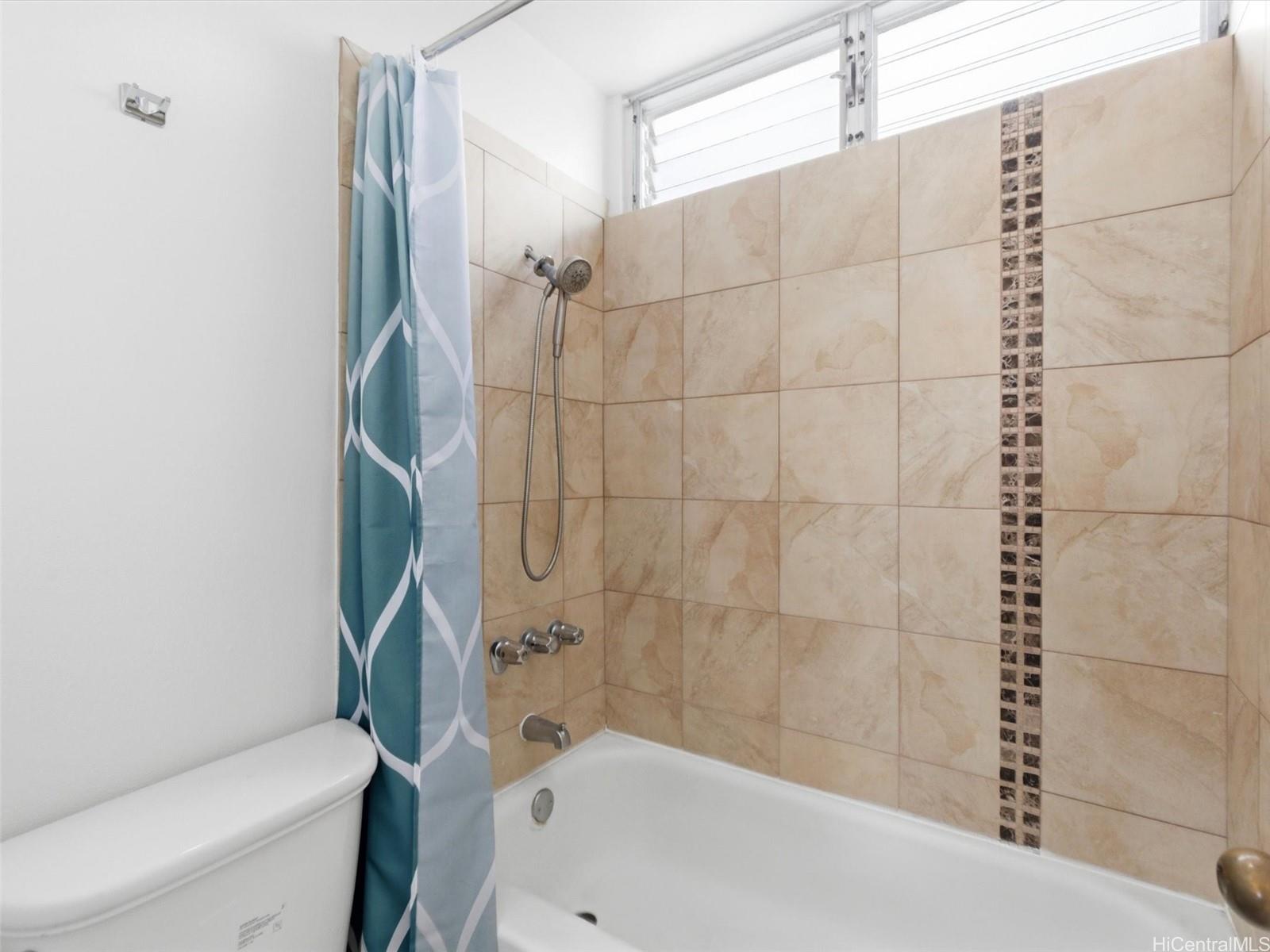 1122 Elm Street  Unit 809