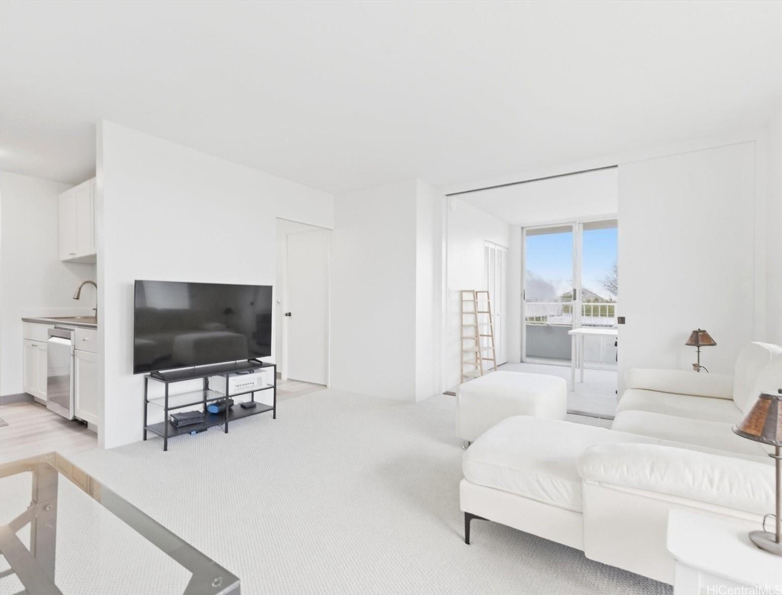 1122 Elm Street  Unit 809