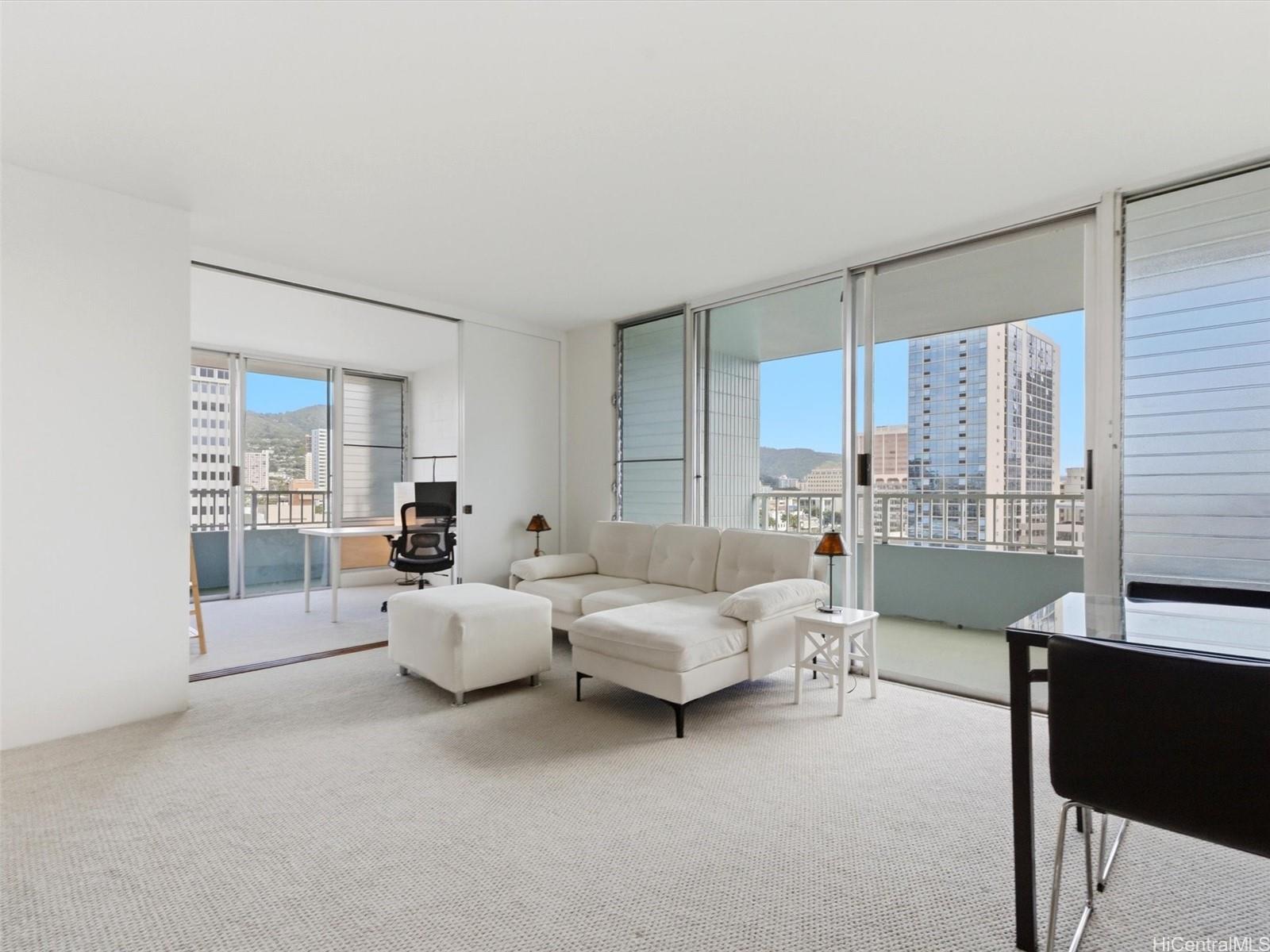 1122 Elm Street  Unit 809