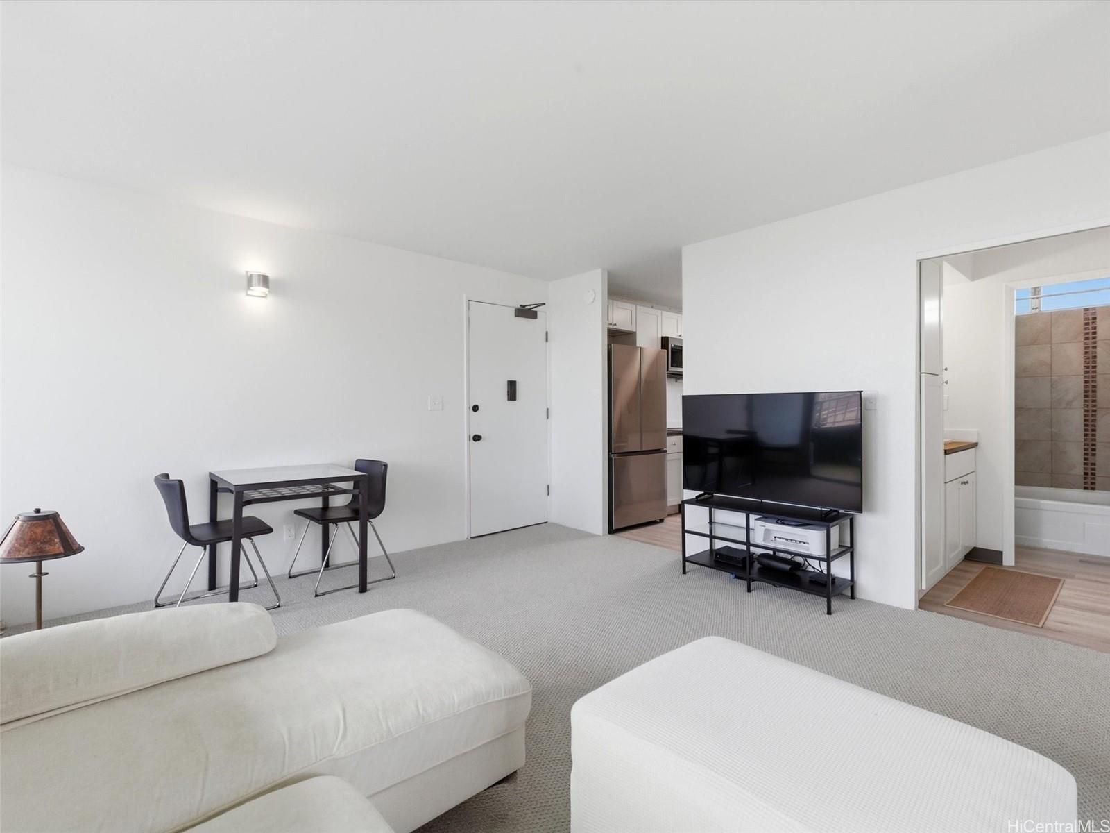1122 Elm Street  Unit 809
