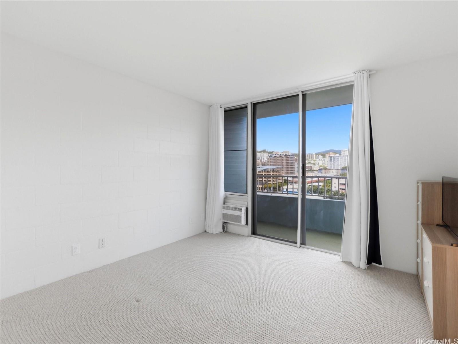 1122 Elm Street  Unit 809