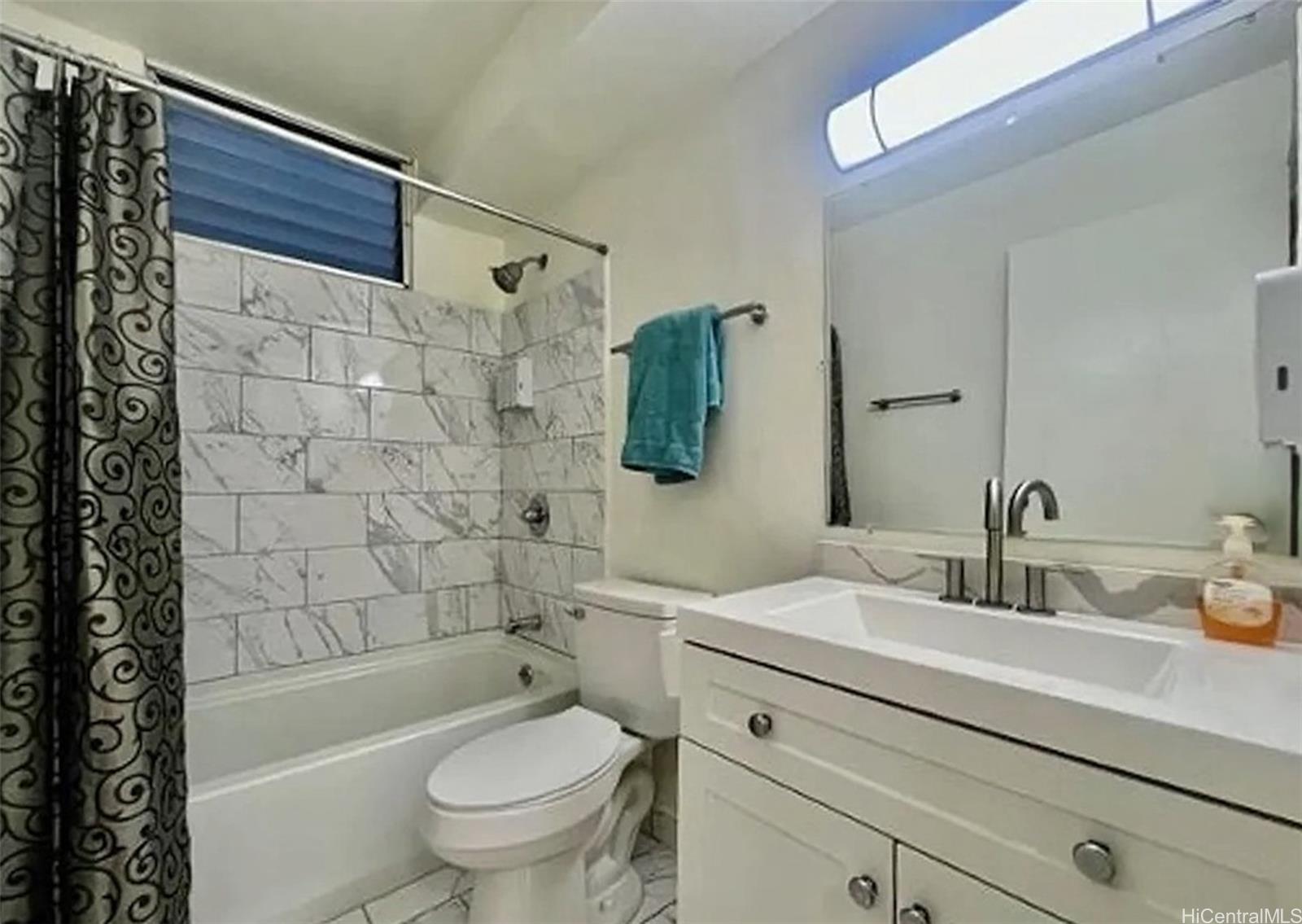 94-054 Leolua Street  Unit A102