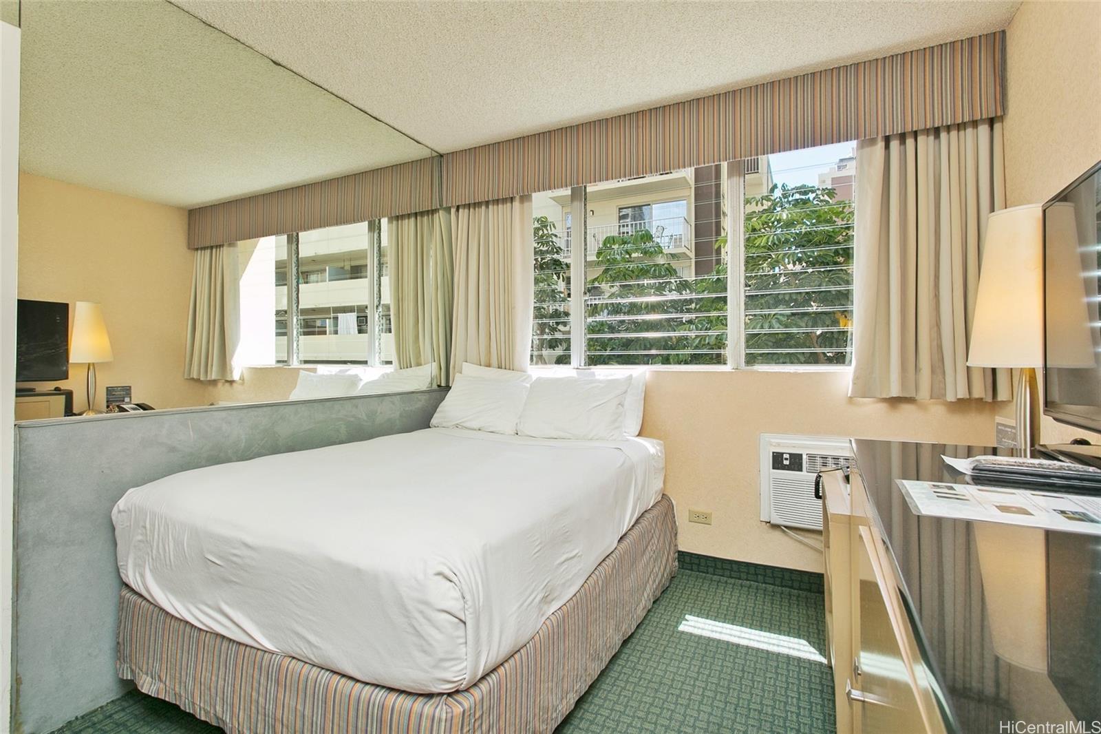 444 Kanekapolei Street 205