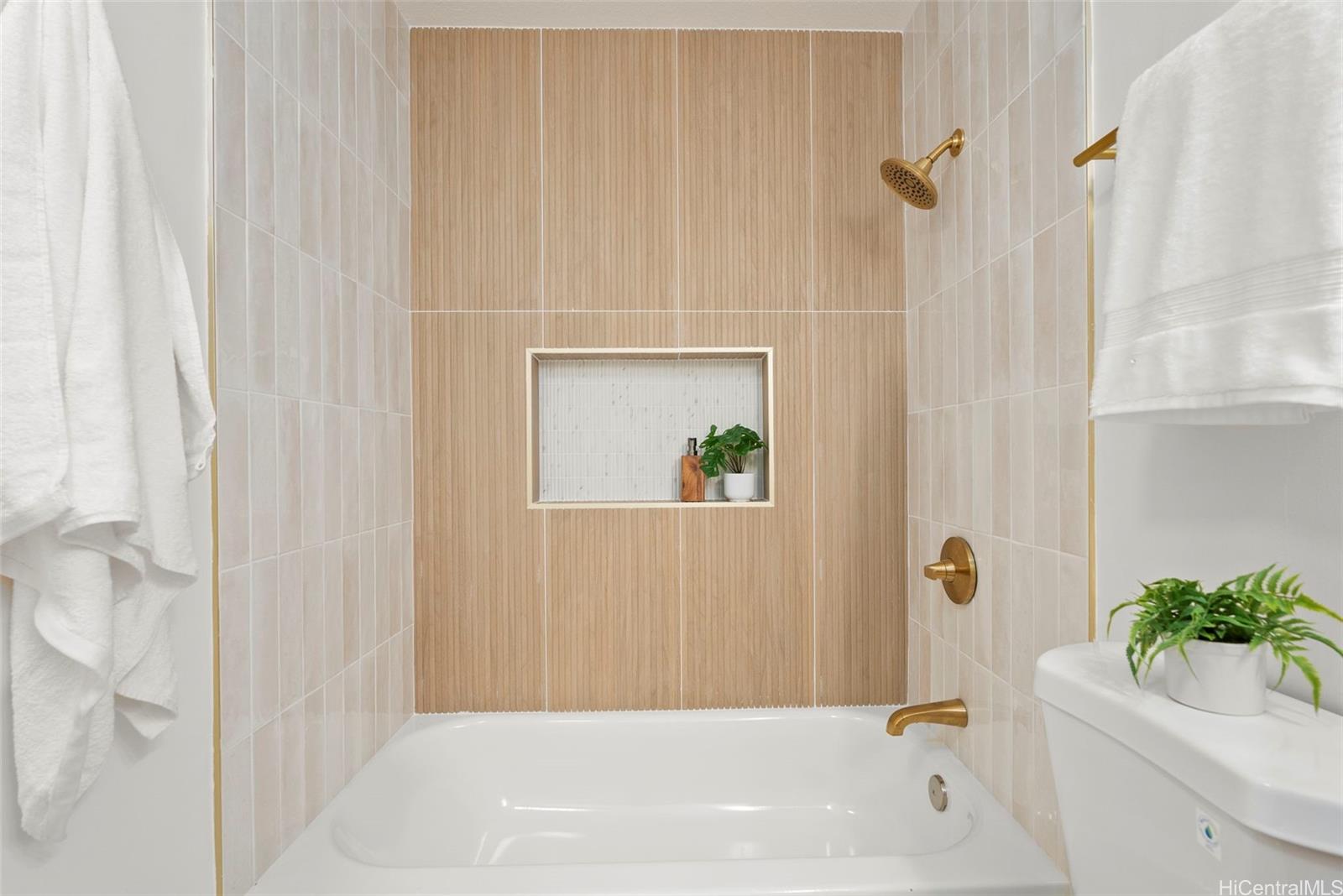 94-201 Lumiaina Place  Unit E202