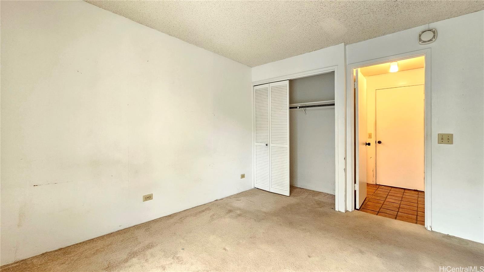 Photo 16 of 20